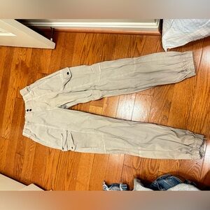 Gray-ish cargo pants size: 0